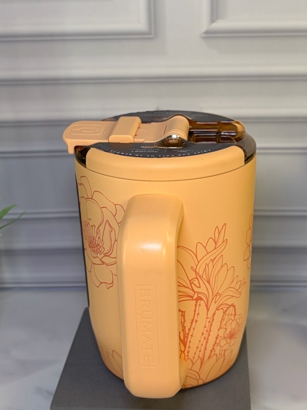 Brumate Cactus Flower Muv 15oz BNWT - Picture 2 of 6